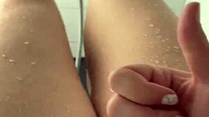 saudi arabian teen stepsis teases big pussy in sunny los angeles shower