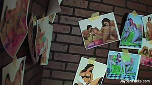 Brunette Babe Jerks Wet Pussy And Tits In Solo Booth