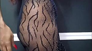 wanna see my big pussy lips and clit before sex club dancing?