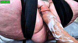 bold stretching hairy bbw juicy meaty pussy lips deep with dildo till squirting orgasm