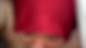 ngentot memek sempit kontol gede jilbab merah