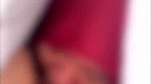 ngentot memek sempit kontol gede jilbab merah