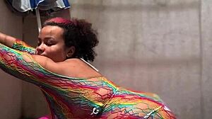 Ever wonder why this bbw farts during yoga in her mini pool?