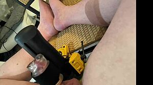 Strangers control my handy live to make me cum on feet