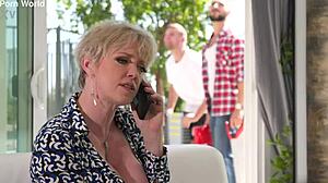 Alluring Housewife Dee Williams Airtight DP Threesome Handymen Cum