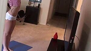 Pervs catch yummy skinny teen rina ryder flashing shaved ass during yoga stretches in car pov