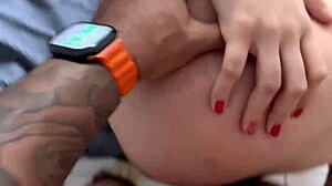 Cheguei de surpresa e fudi a vizinha latina gostosa bem forte no sofá!