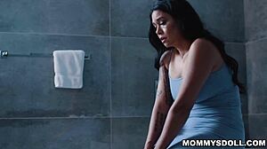 Chloe Surreal FUCKS her Stepmom Dana Vespoli with LICKING PUSSY and TRIBBING to ORGASM