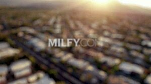 ब्लोंड मिल्फ्स बनी मैडिसन एलेक्सिस बीबीसी गांड डॉगी कम शेयर