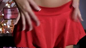 Watch this teen rub in stockings and shoes