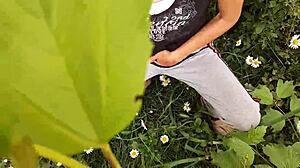 Hey neighbor, spy me fingering pussy to orgasm in the daisies outside?