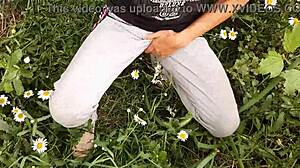 Hey neighbor, spy me fingering pussy to orgasm in the daisies outside?